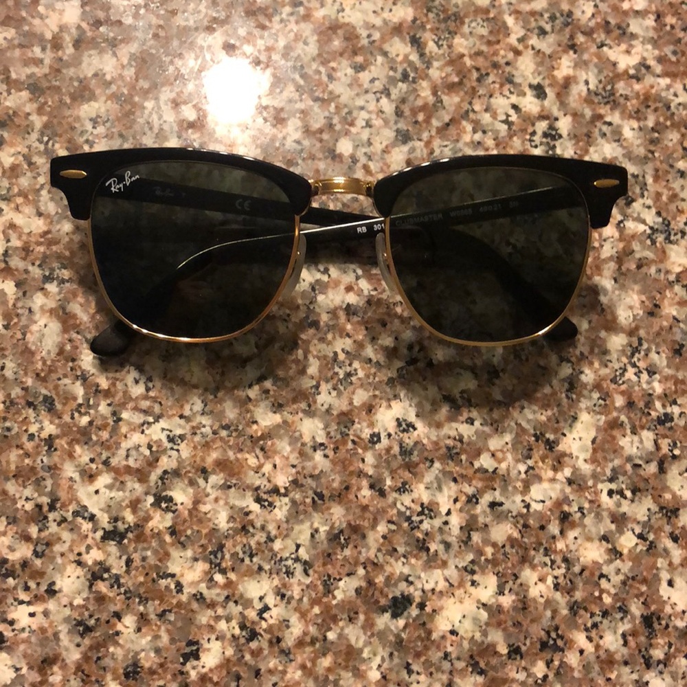 Authentic Black/Gold Ray-Ban Clubmasters